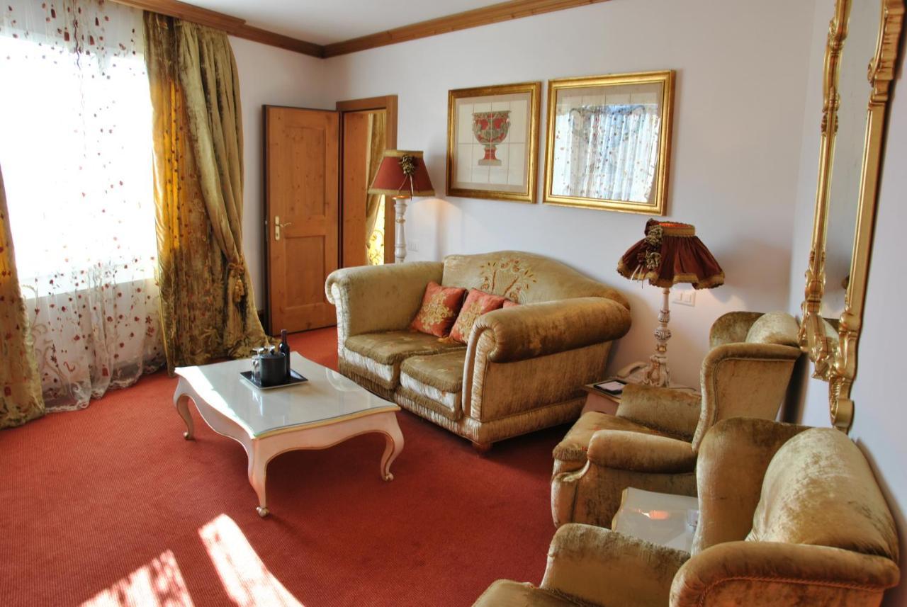 Grand Hotel Du Golf & Palace クラン エクステリア 写真